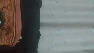 欧美日韩人妻激情-第一次与男友以外的男人在行使中车震!