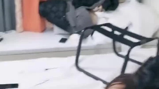 娇妻 雪白 呻吟-美女学生妹子是男友的乖母狗，戴着狗炼项圈乖乖让男友无套抽插~