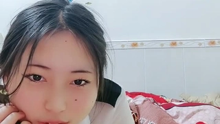 赛琳娜的黄金完整翻译版中文-直播 火辣身材的娜扎【沙滩上的贝壳酱】!